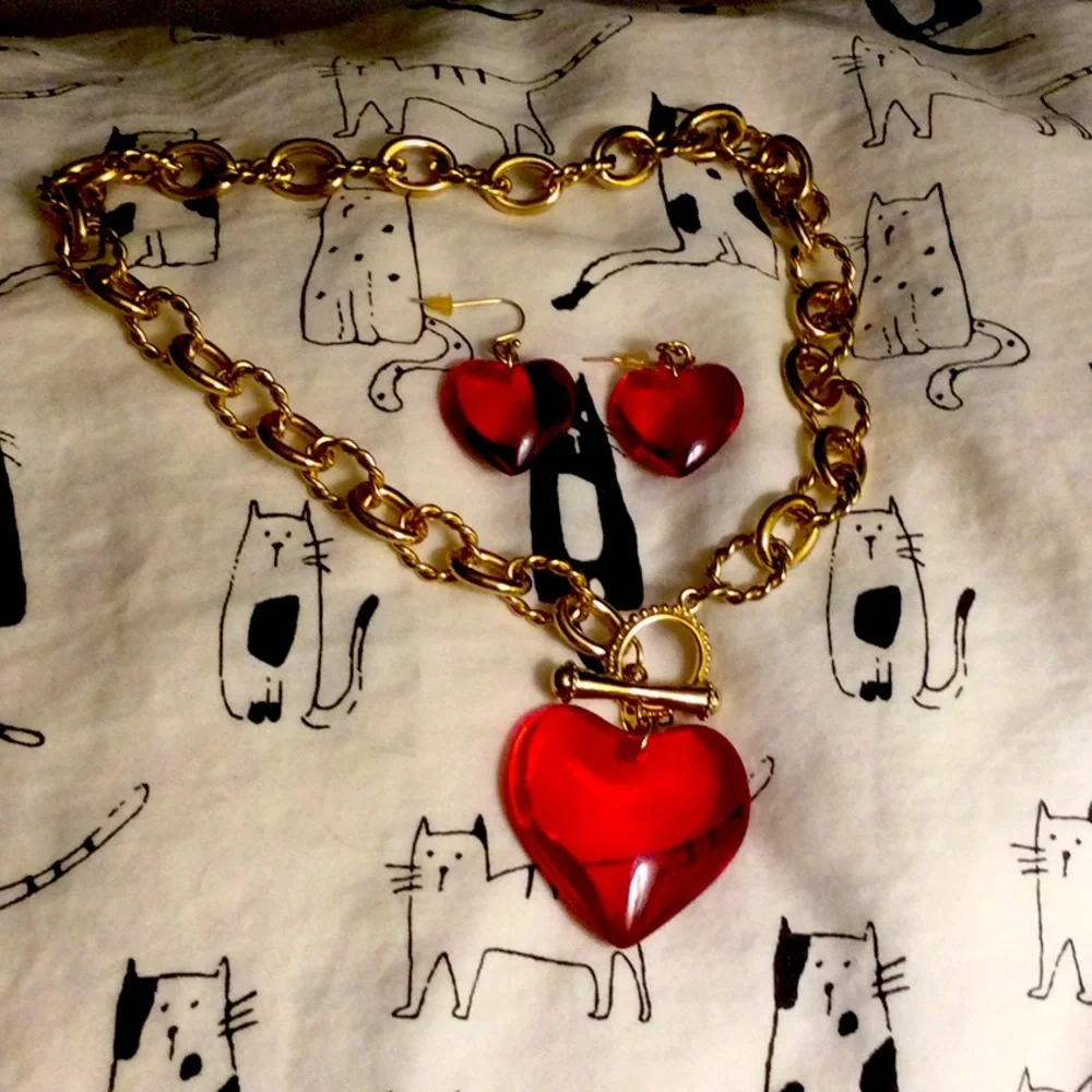 Big Red Heart necklace and earrings - Picture 1 of 4